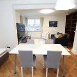 Steps From Sihlcity Free Parking Dining And Transit Apartamento *