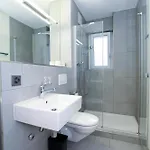 Steps From Sihlcity Free Parking Dining And Transit Apartamento *