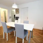 Appartamento Steps From Sihlcity Free Parking Dining And Transit