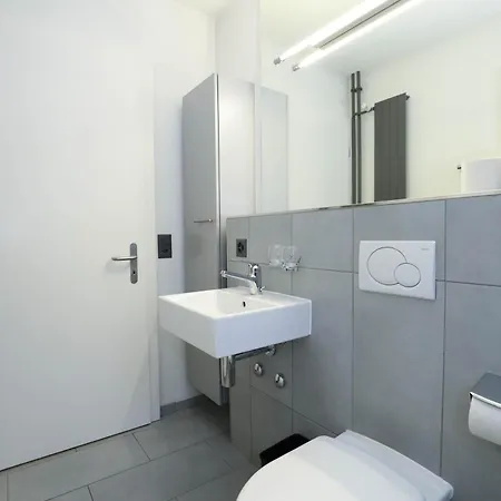Steps From Sihlcity Free Parking Dining And Transit Zúrich