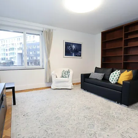 Steps From Sihlcity Free Parking Dining And Transit Апартаменти Цюрих
