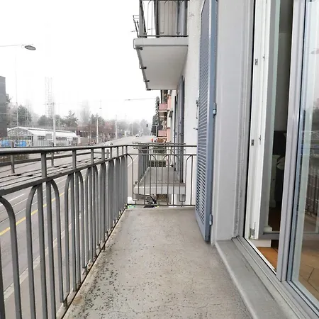 Steps From Sihlcity Free Parking Dining And Transit * Zúrich