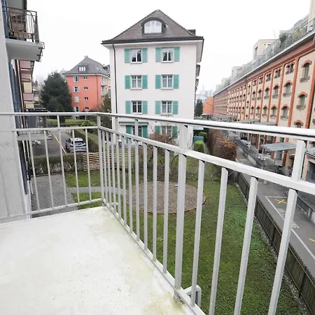Апартаменти Steps From Sihlcity Free Parking Dining And Transit