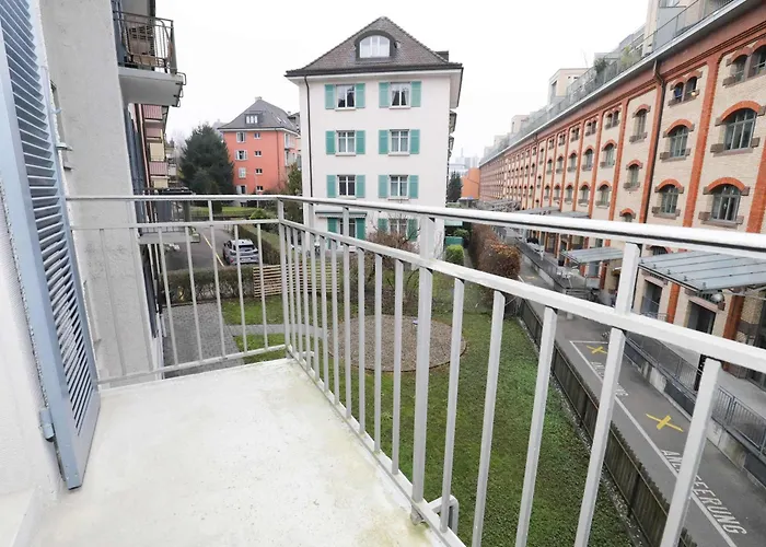 Apartament Steps From Sihlcity Free Parking Dining And Transit