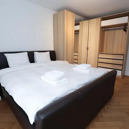 Steps From Sihlcity Free Parking Dining And Transit Apartmán